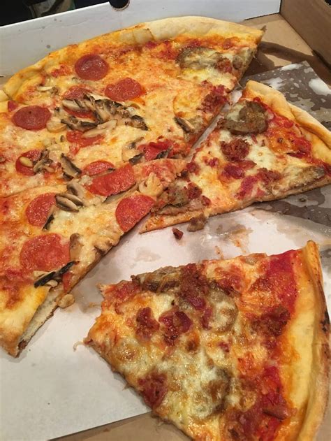 Sergios Pizza