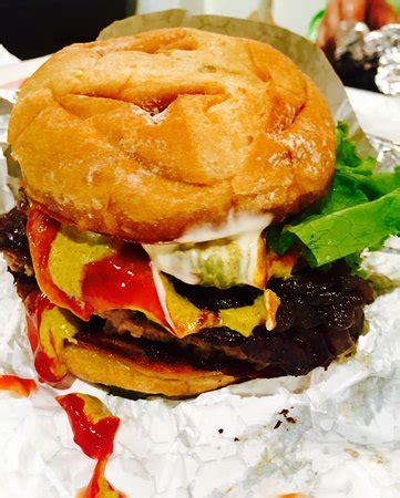 Fat Ronnie's Burger Bar - Martha's Vineyard