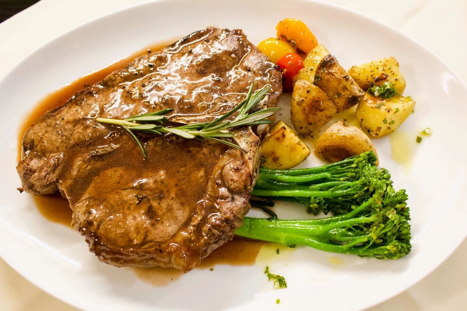 Reyes Steak House