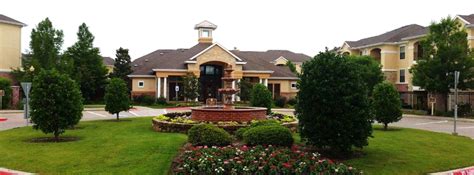 Red Oak Town Village