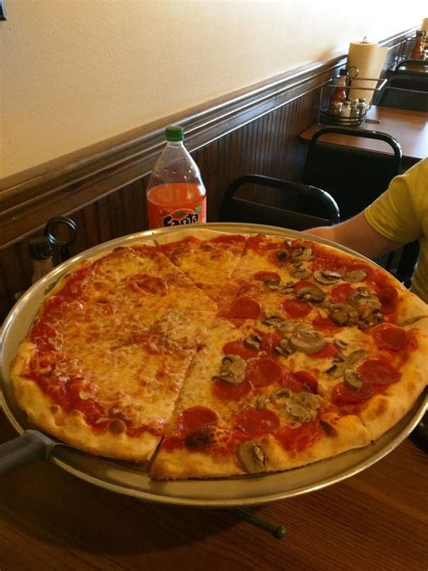Fratellis Pizzeria