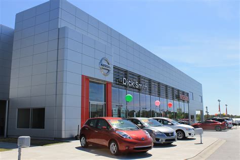 Dick Smith Nissan of Columbia