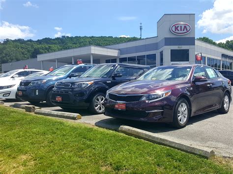 Charlie Obaugh Kia Service Staff