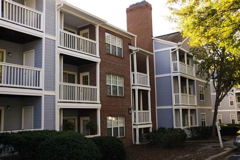 Avenue at Harbison