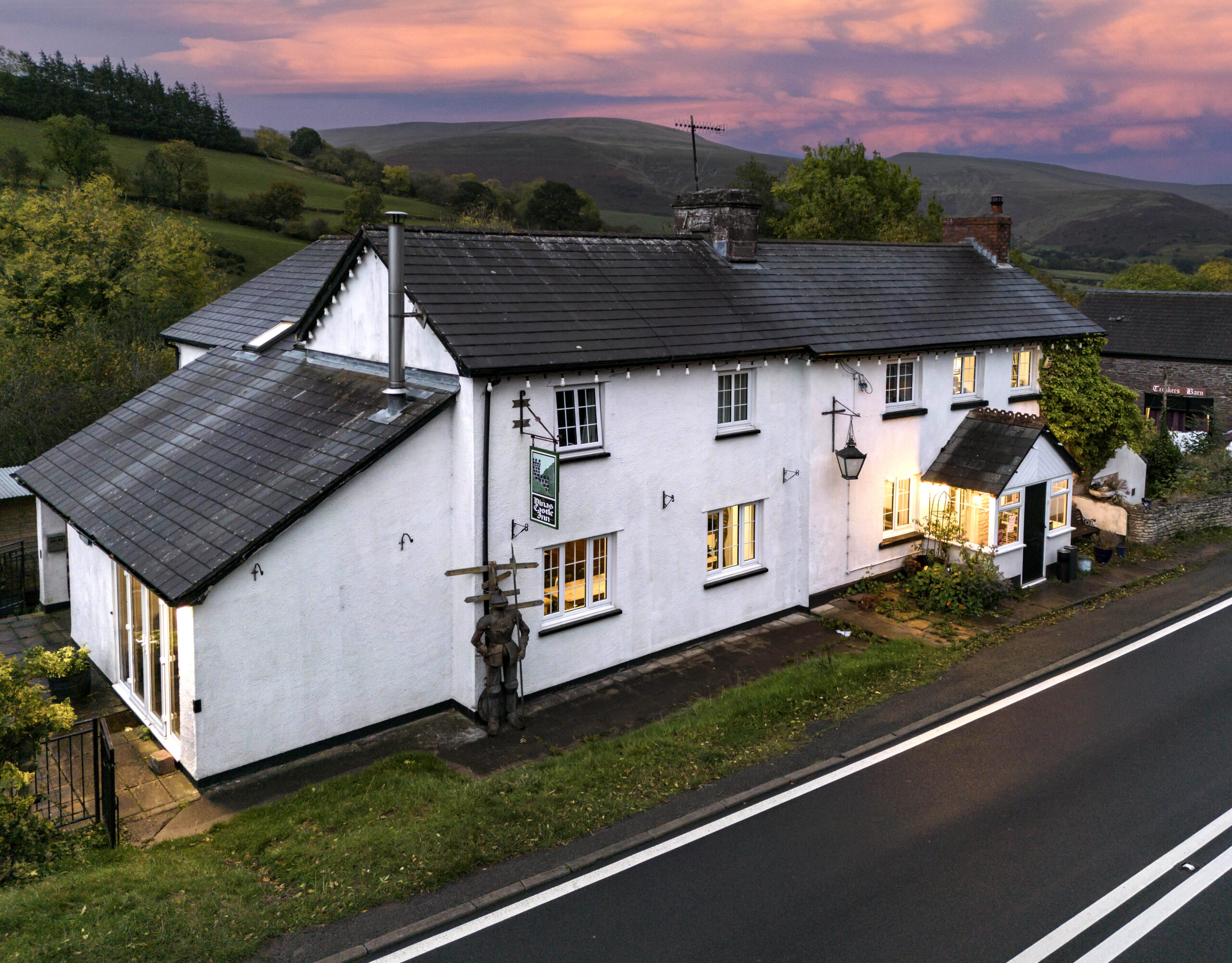 Dinas Castle Inn