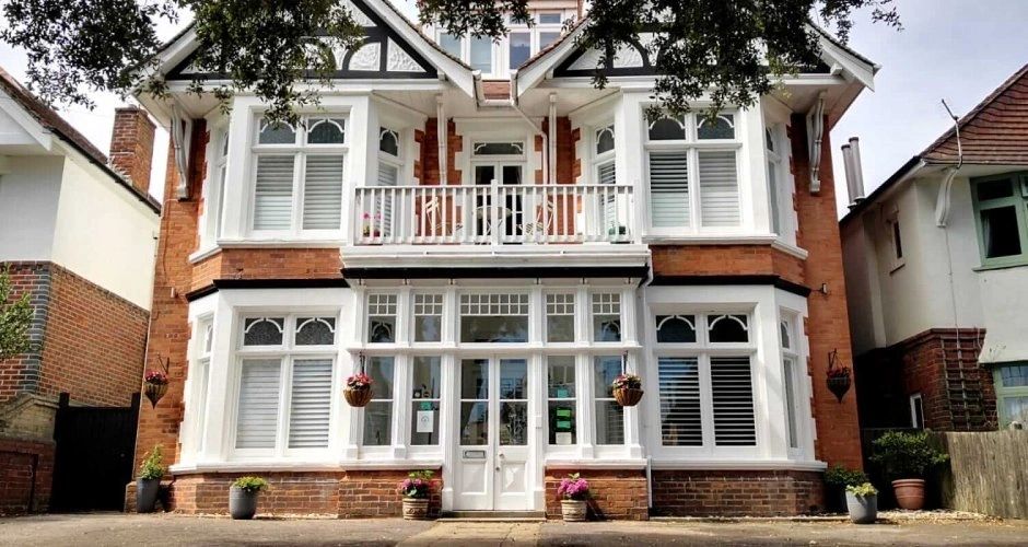 Beach Lodge