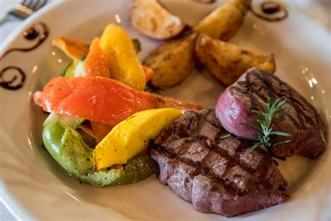 Carlucci's Grill