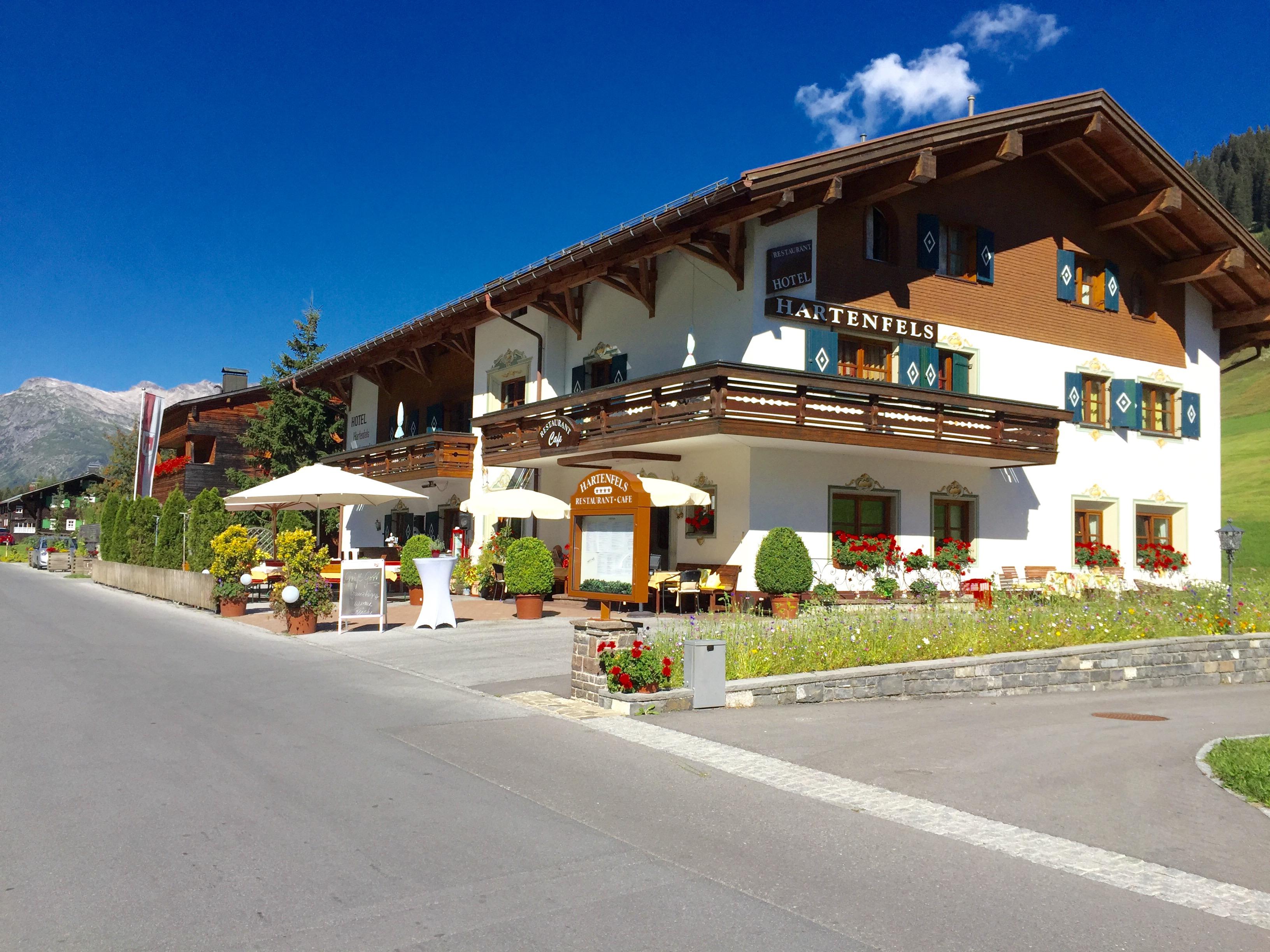 Hotel in Zug bei Lech am Arlberg | Hotel Hartenfels