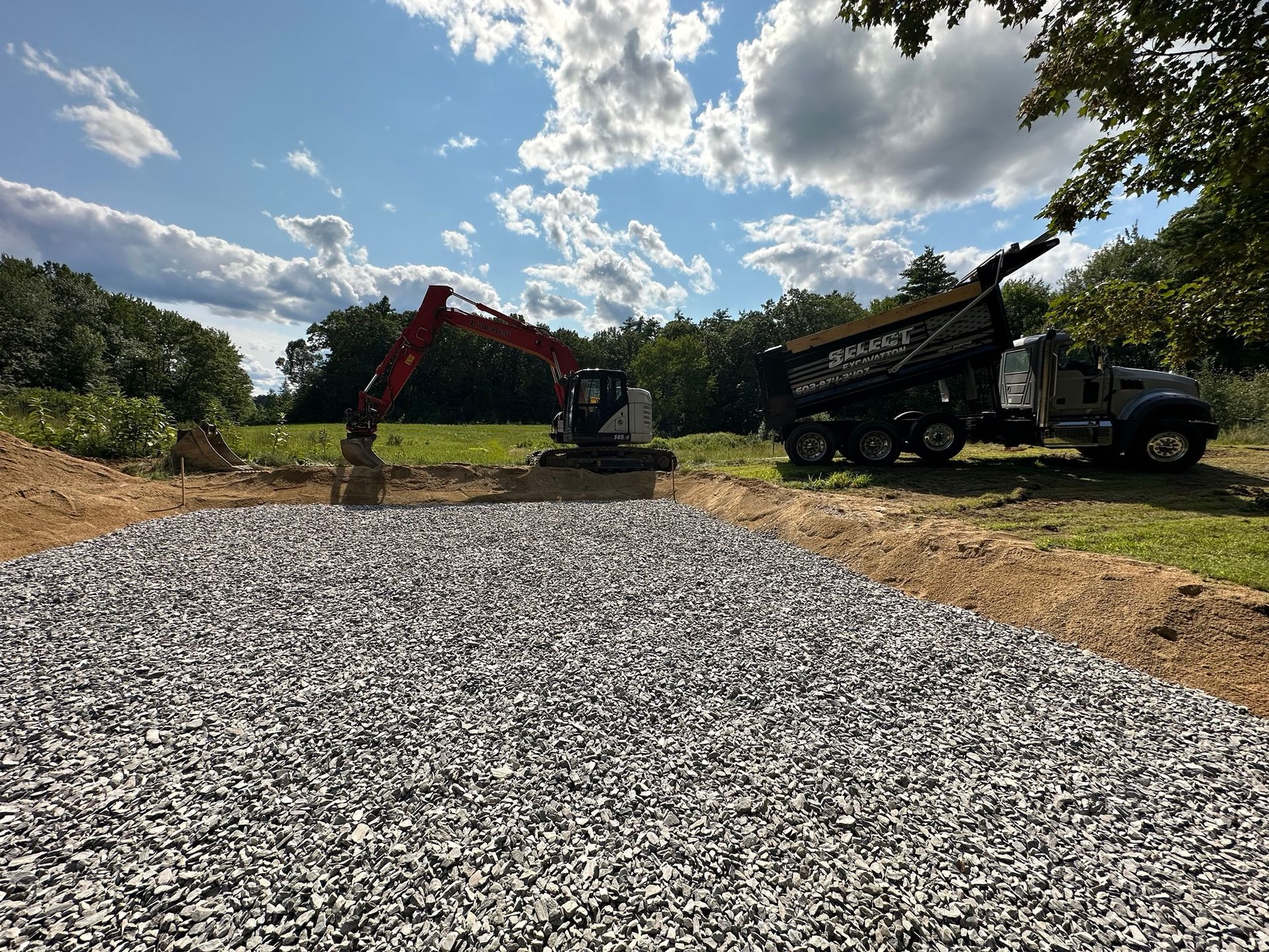Select Excavating & Landscaping