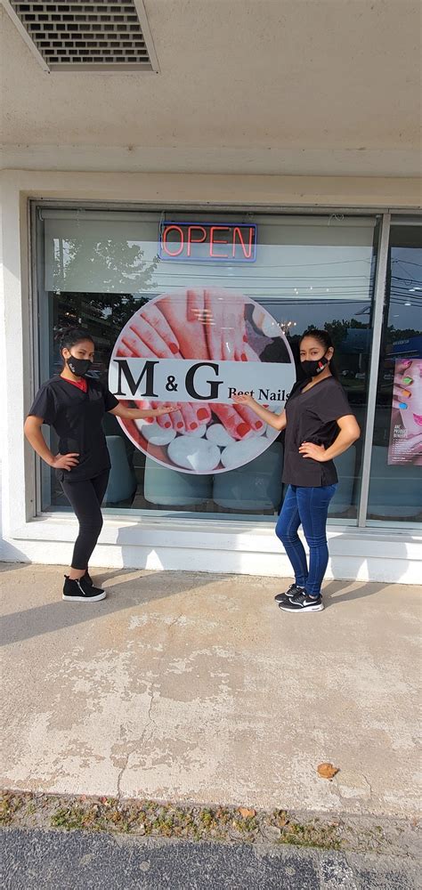 M&C Best Nails