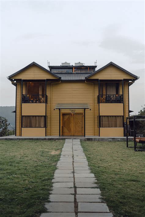 PAHADI KOTHI