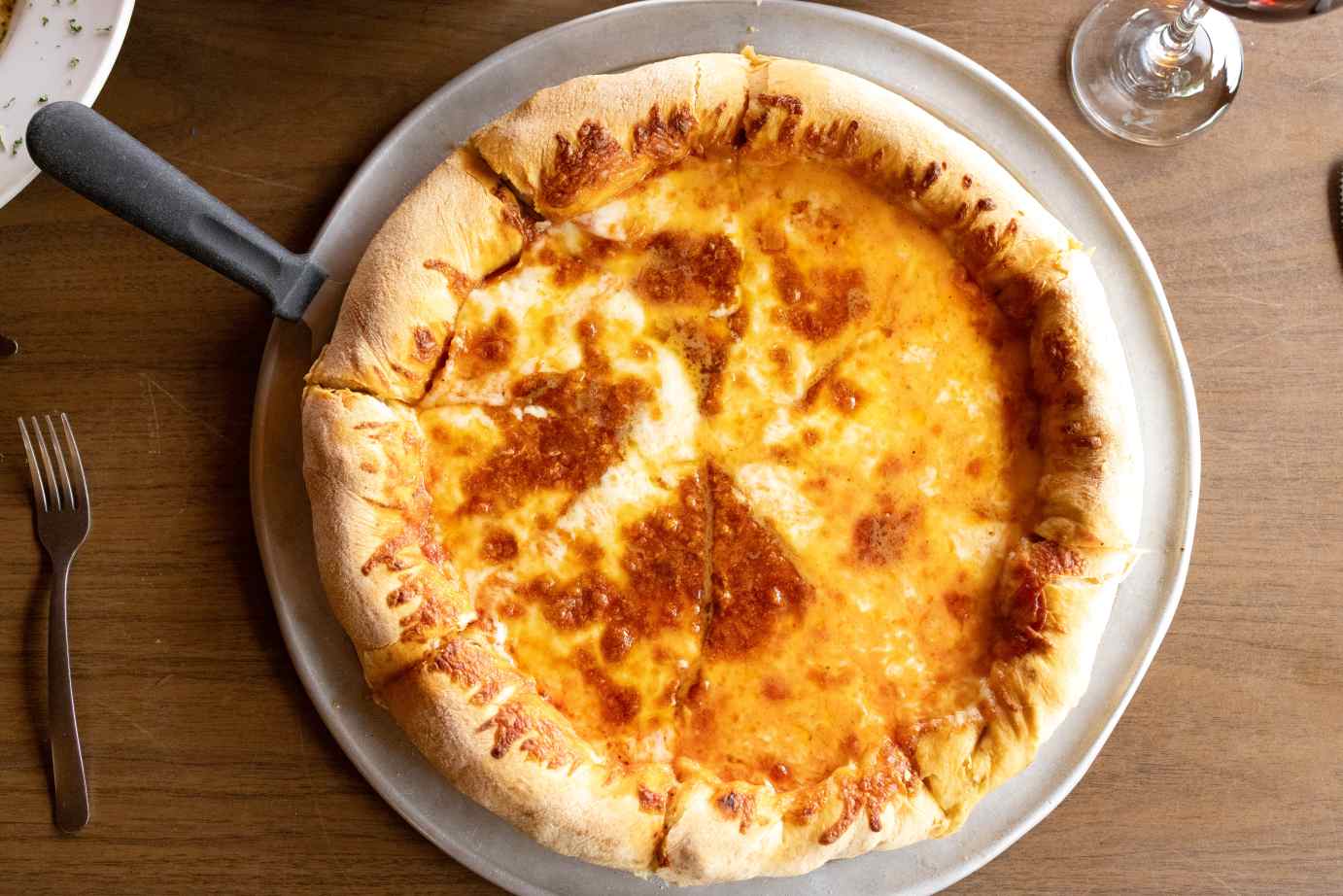 angelospizzanc.com