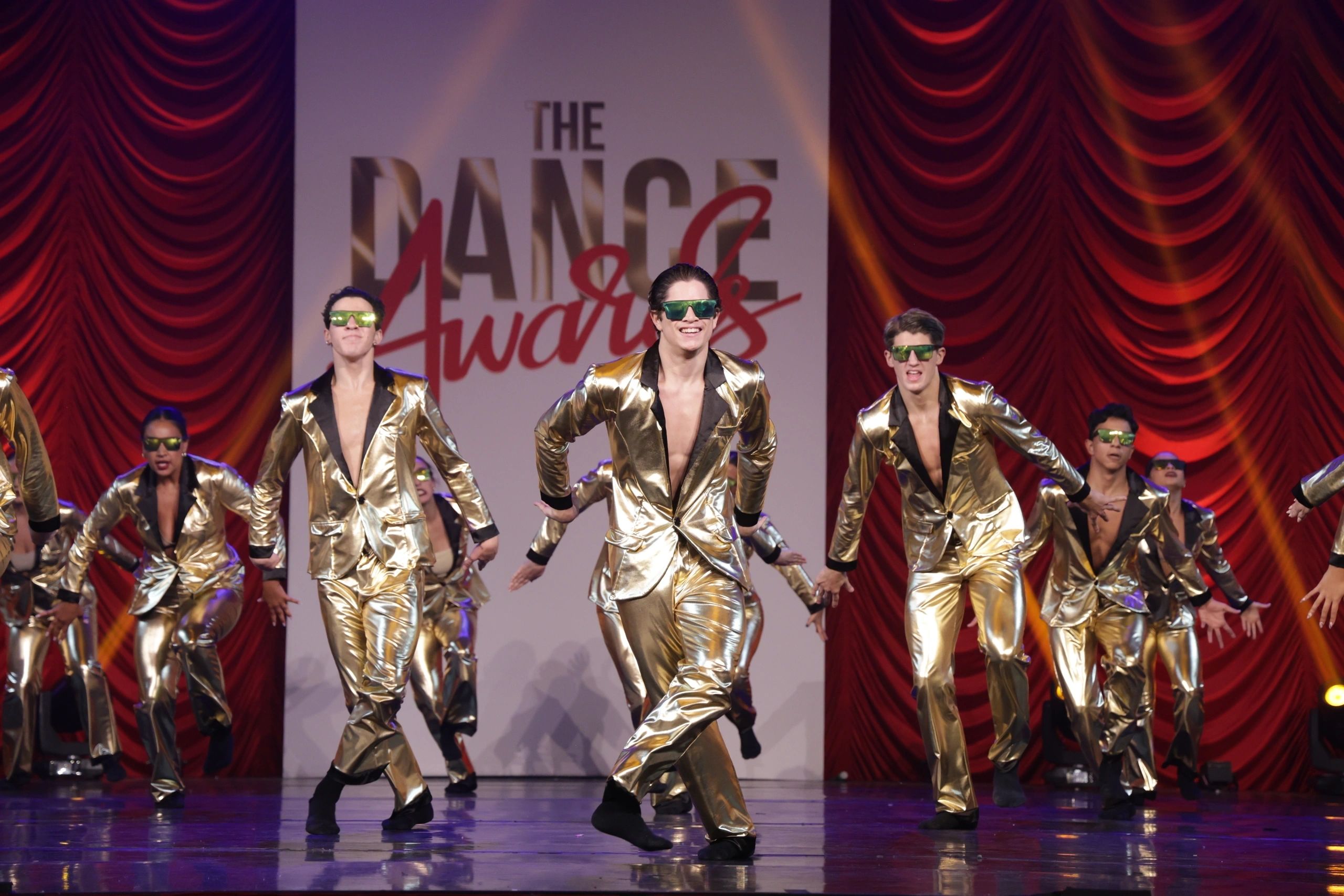 starsdancecompany.com